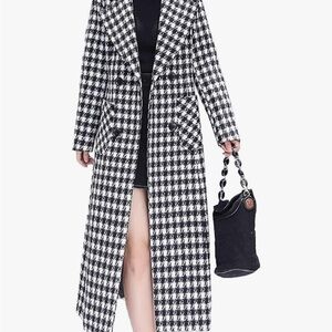 NWOT Chic Black and White Houndstooth Coat